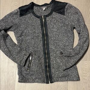 Guess Women's Gray and Black Jacket